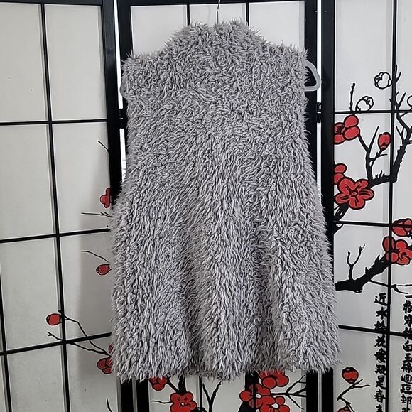 Pete & Greta By Johnny Was Blue Gray Vegan Furry Vest, Size Medium - Picture 5 of 6